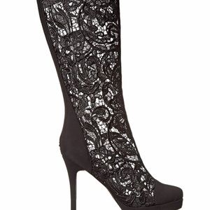 Two Lips Size 8M Superb Lace Platform Dress Boots